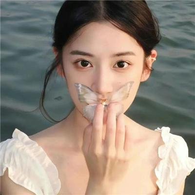 黑白游龙